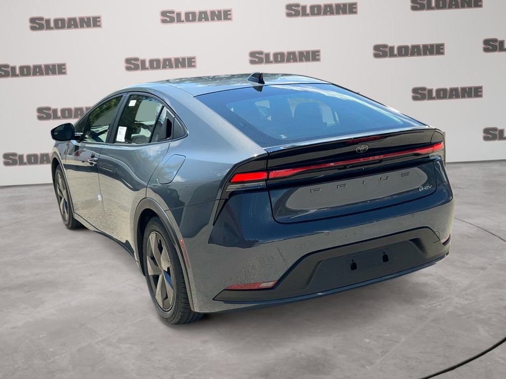 New 2026 Toyota Prius LE FWD image 3