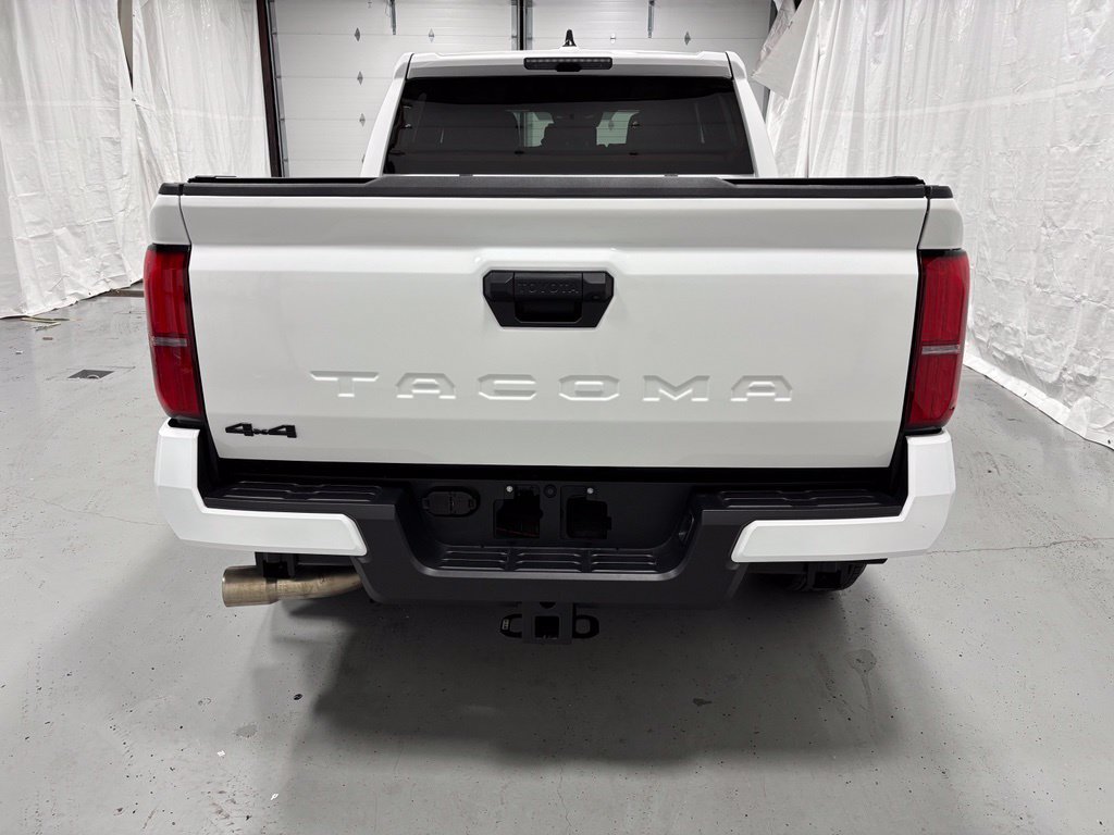 Used 2026 Toyota Tacoma TRD Sport AWD/4WD image 6