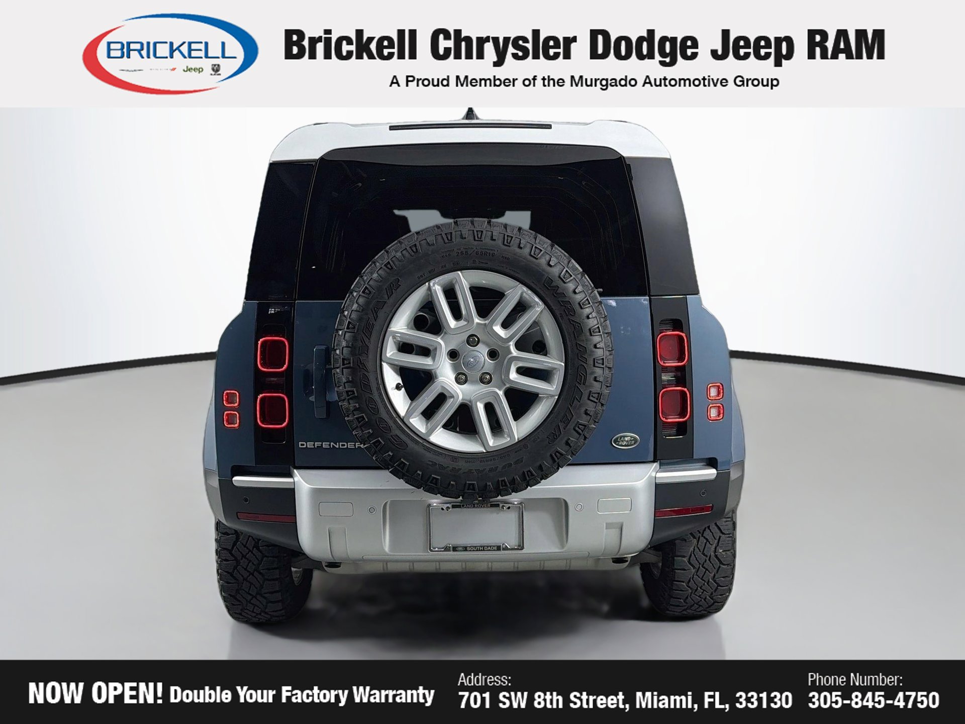 Used 2023 Land Rover Defender 110 S AWD/4WD image 4