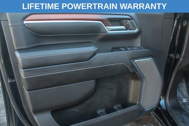 Used 2024 GMC Sierra 3500 Denali w/ Denali Reserve Package image 17