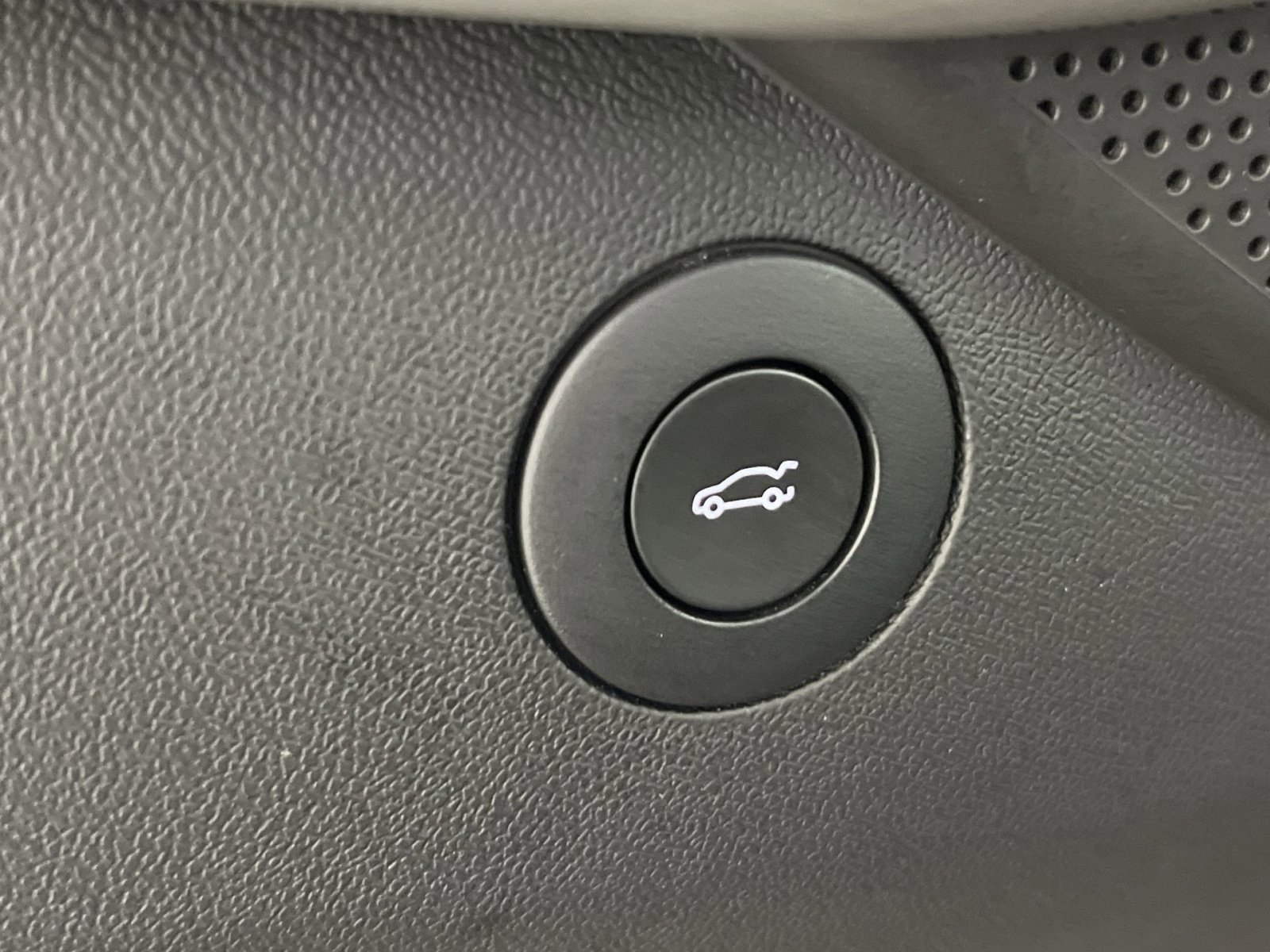 Used 2017 Chevrolet Camaro LT w/ RS Package image 32