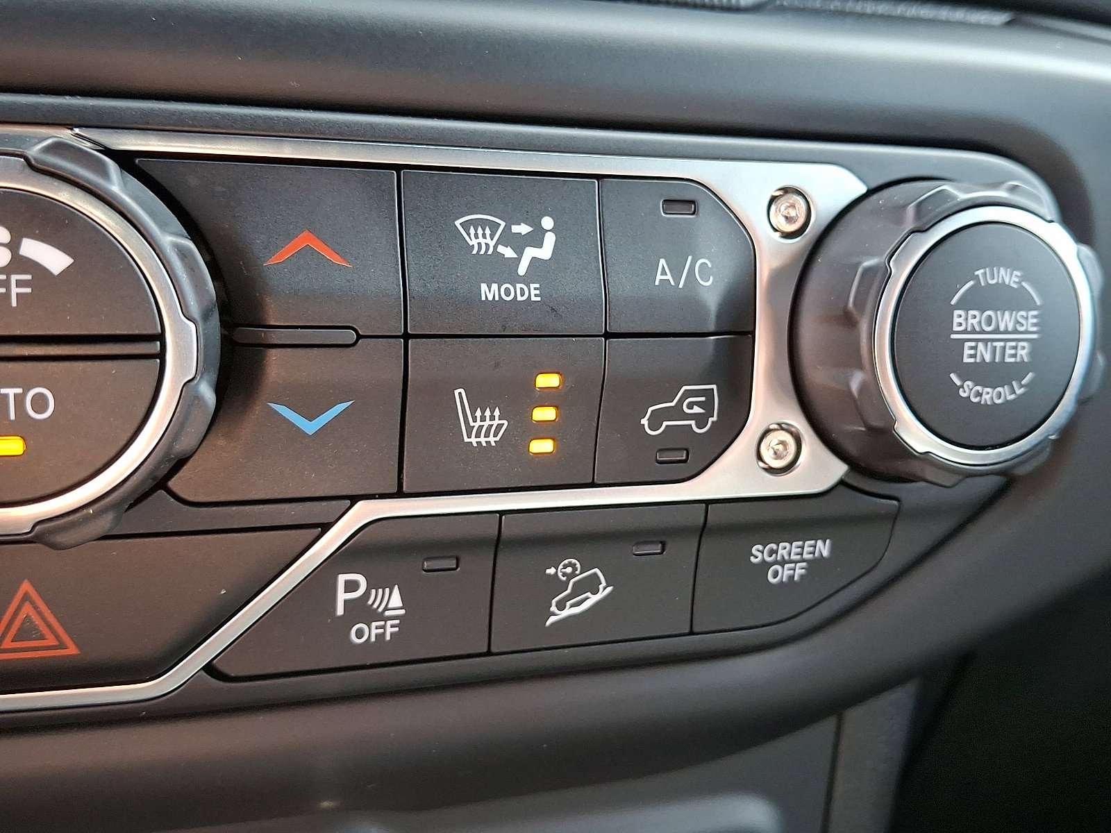 Used 2019 Jeep Wrangler Unlimited Sahara w/ Quick Order Package 24M Moab image 25