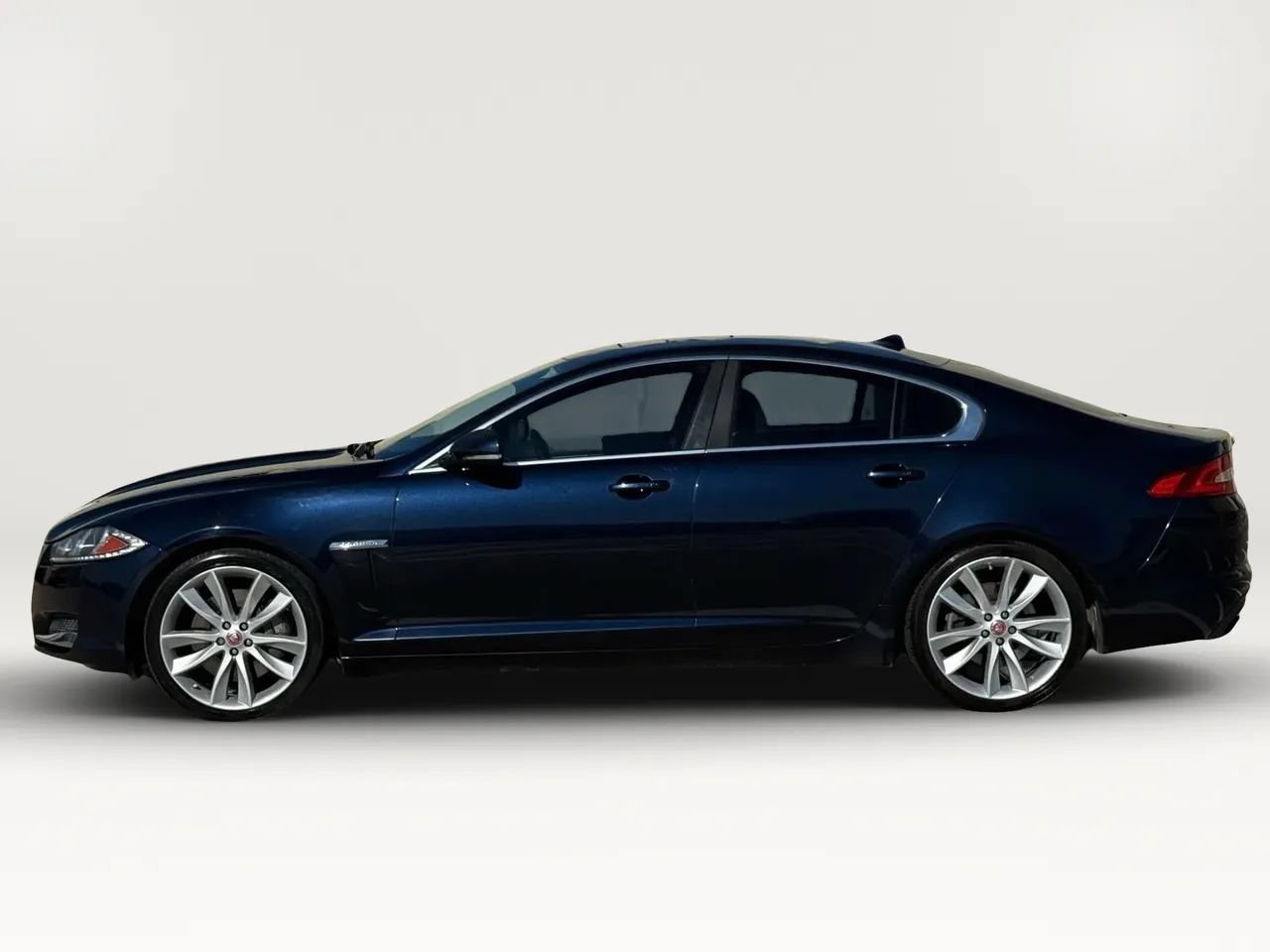 Used 2015 Jaguar XF Portfolio AWD/4WD image 5