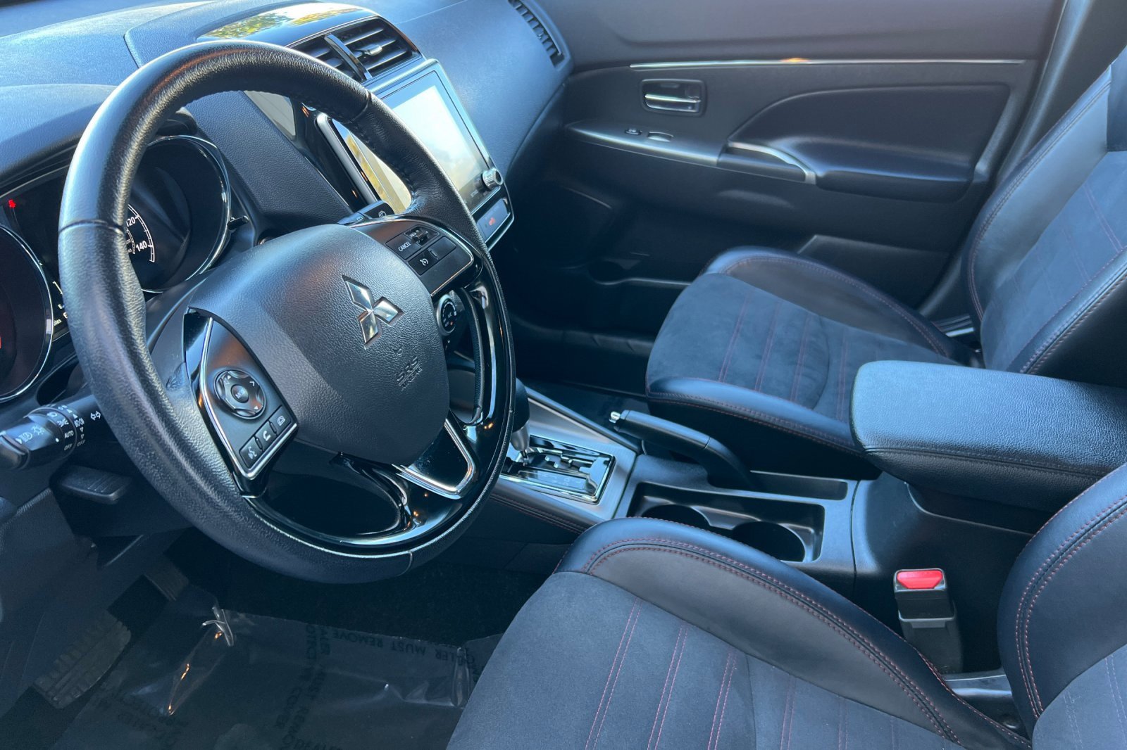 Used 2024 Mitsubishi Outlander Sport SE image 10