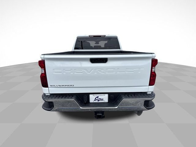 Used 2024 Chevrolet Silverado 2500 LT AWD/4WD image 8
