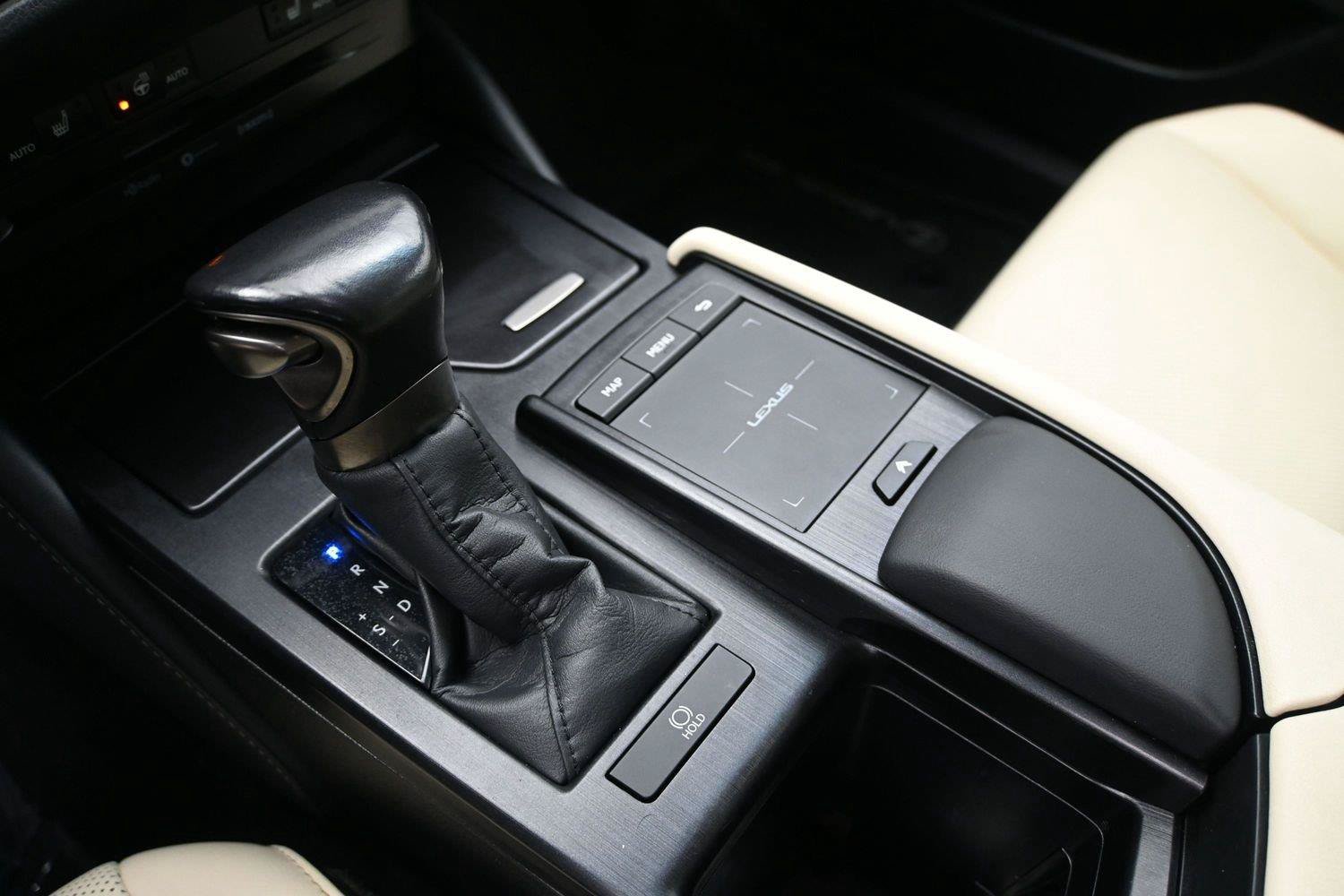 Used 2022 Lexus ES 350 w/ Premium Package FWD image 5