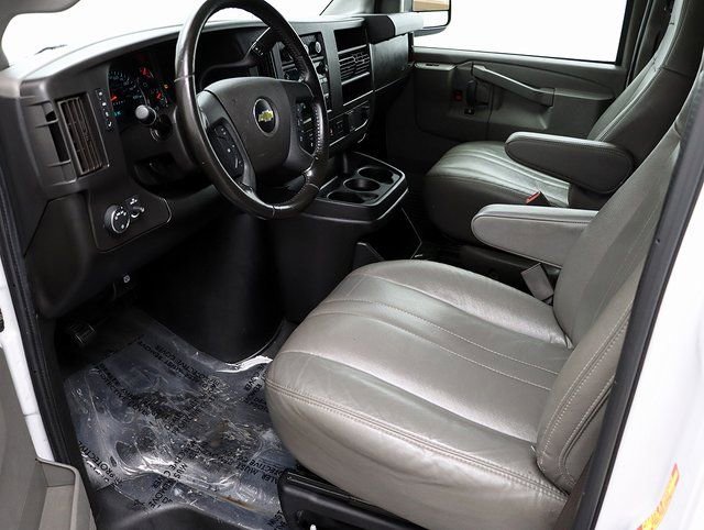 Used 2020 Chevrolet Express 3500 LS image 10