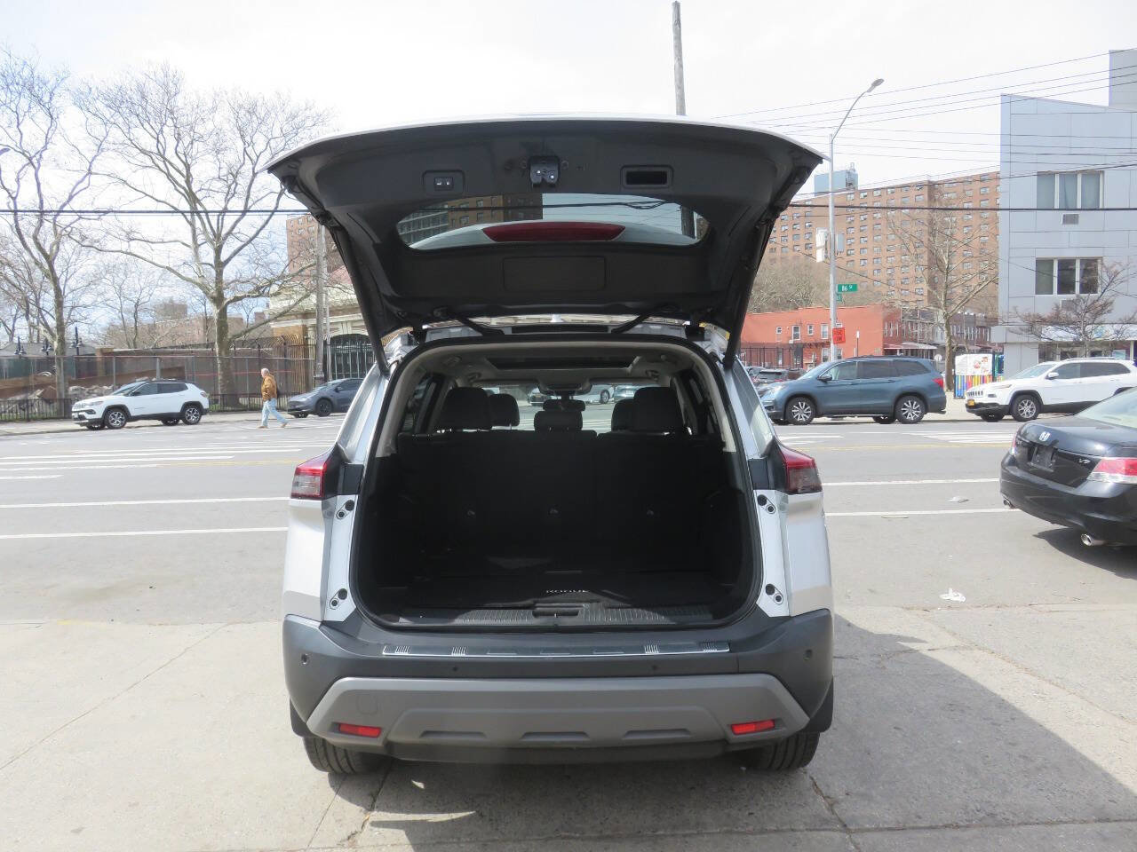 Used 2021 Nissan Rogue SL image 24
