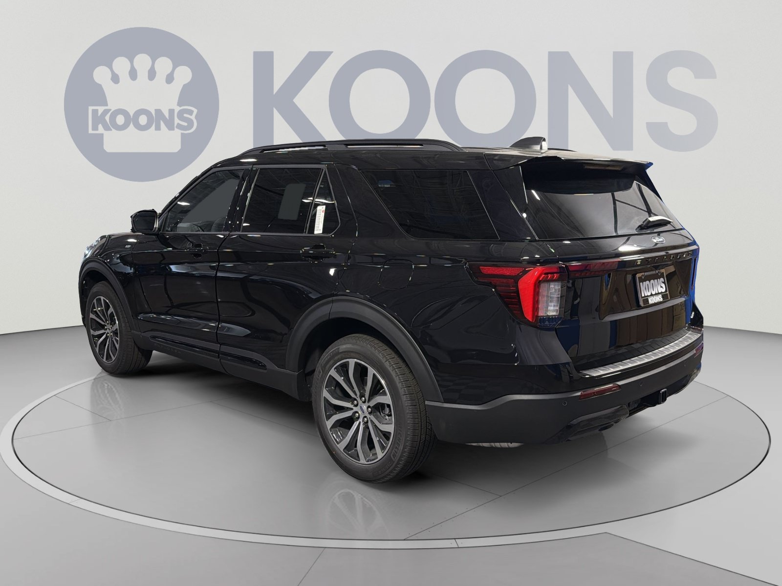New 2026 Ford Explorer ST-Line AWD/4WD image 4