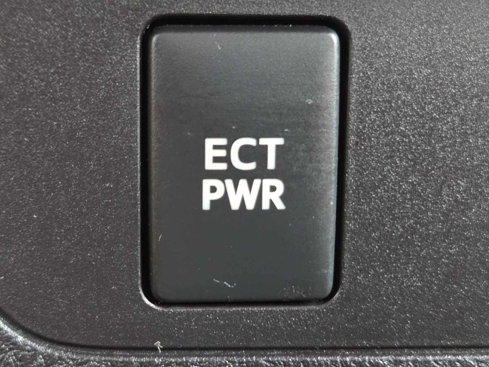 Used 2017 Toyota Tacoma TRD Sport AWD/4WD image 7