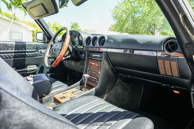 Used 1987 Mercedes-Benz 560 SL image 35
