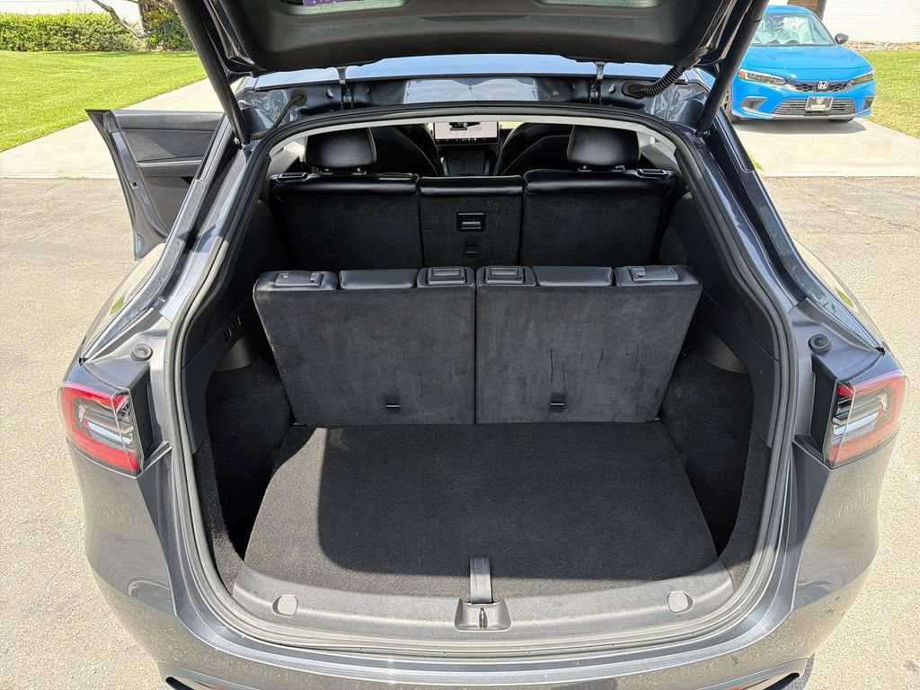 Used 2022 Tesla Model Y Long Range AWD/4WD image 21