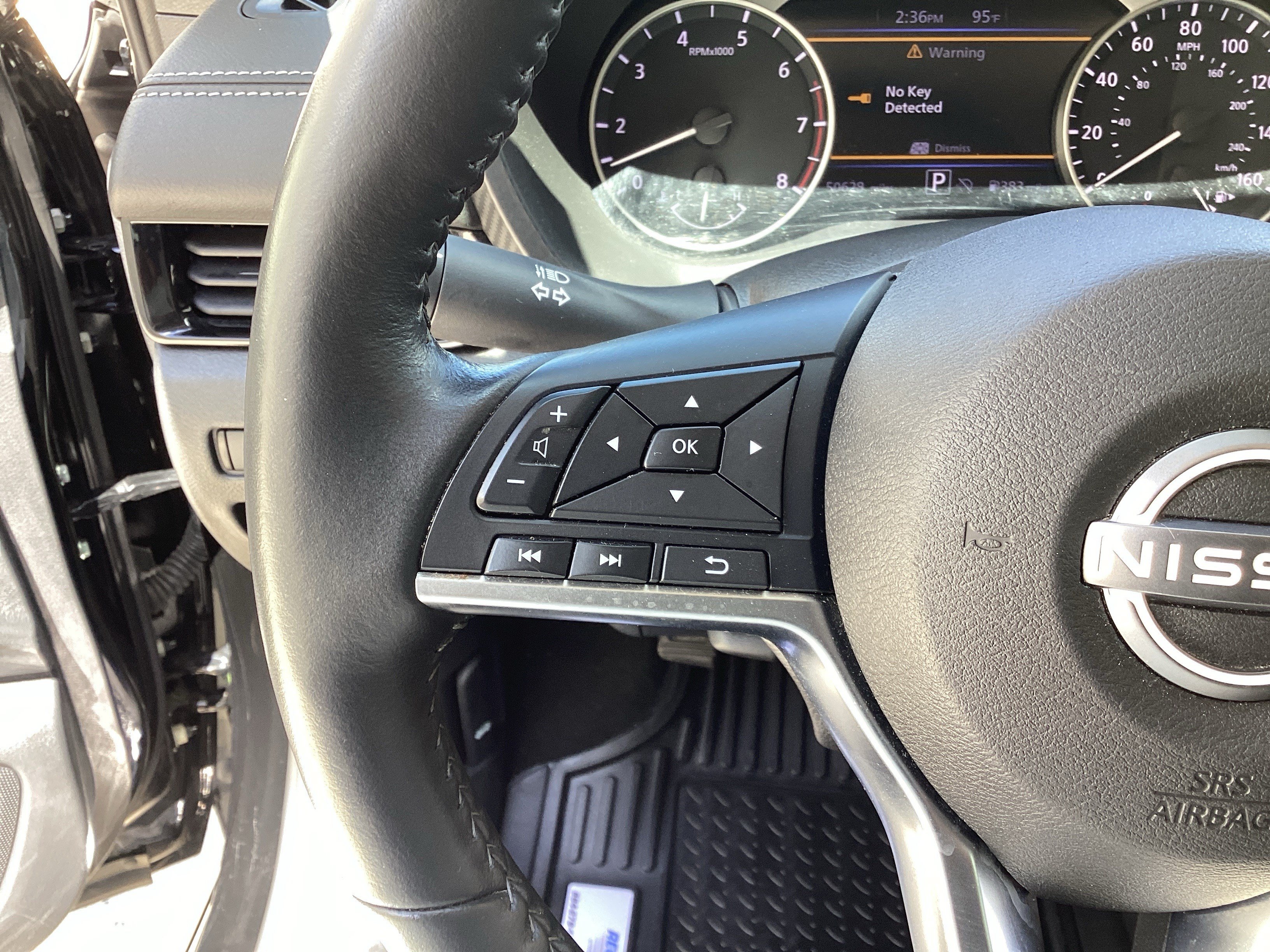 Used 2025 Nissan Sentra SV w/ All-Weather Package FWD image 18