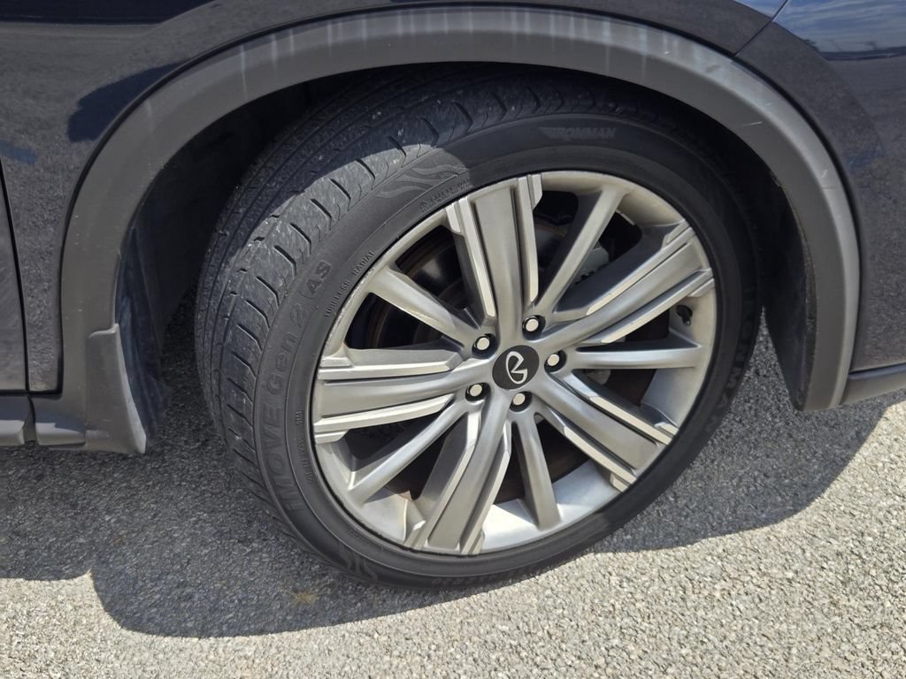 Used 2021 INFINITI QX50 Sensory AWD/4WD image 9