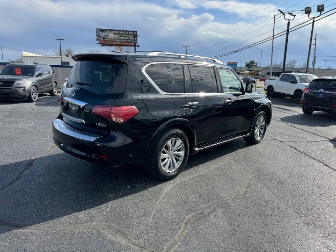Used 2016 INFINITI QX80 Luxe w/ 22" Wheel Package AWD/4WD image 4