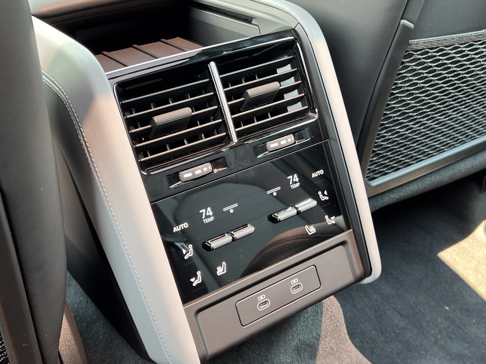 New 2026 Porsche Cayenne Electric AWD/4WD image 18