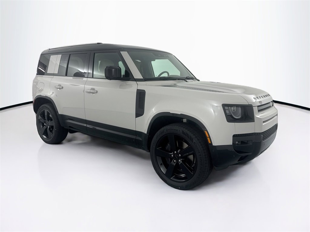 New 2026 Land Rover Defender 110 X-Dynamic SE image 3