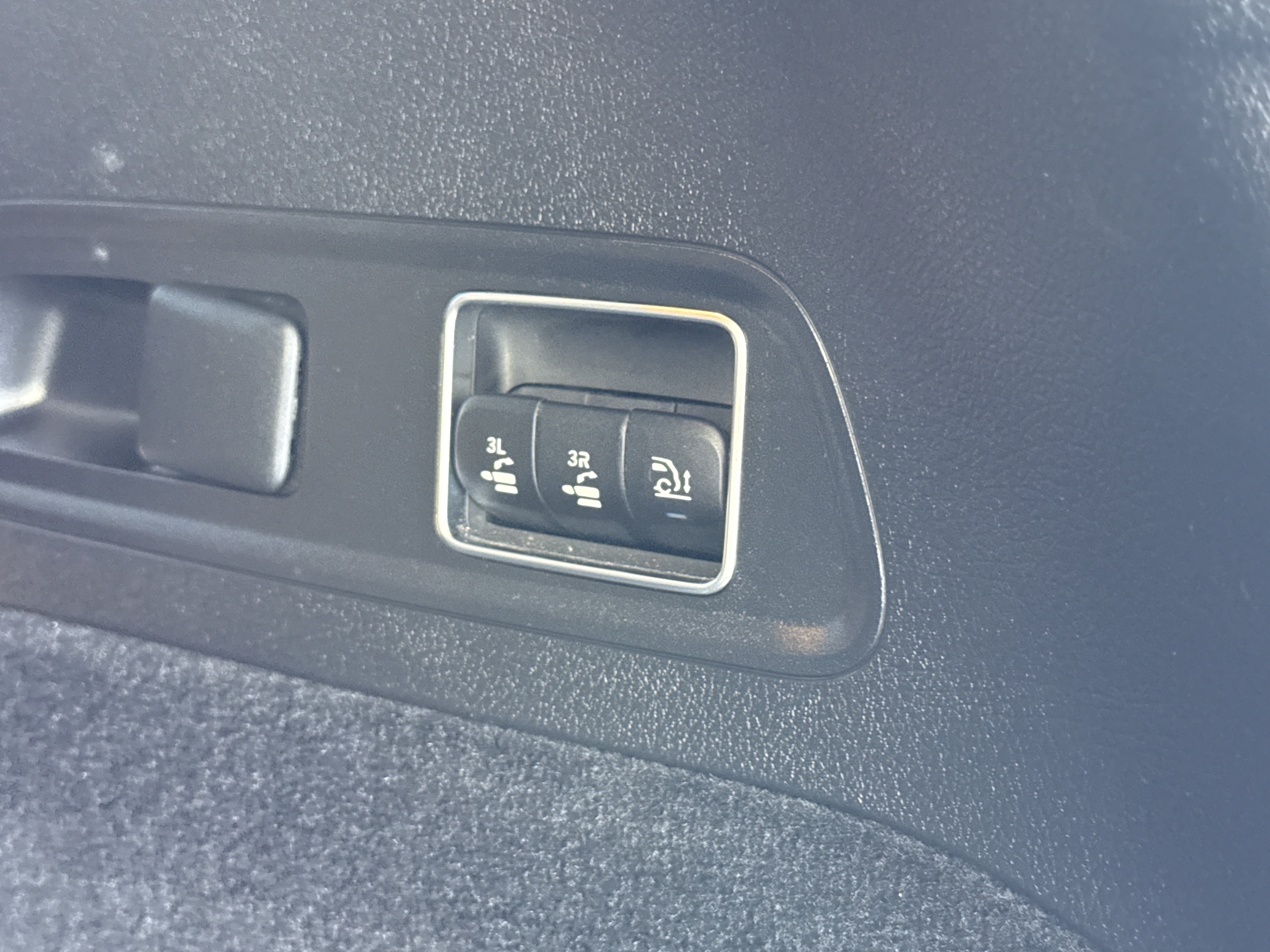 Certified 2024 Mercedes-Benz GLS 450 4MATIC image 12