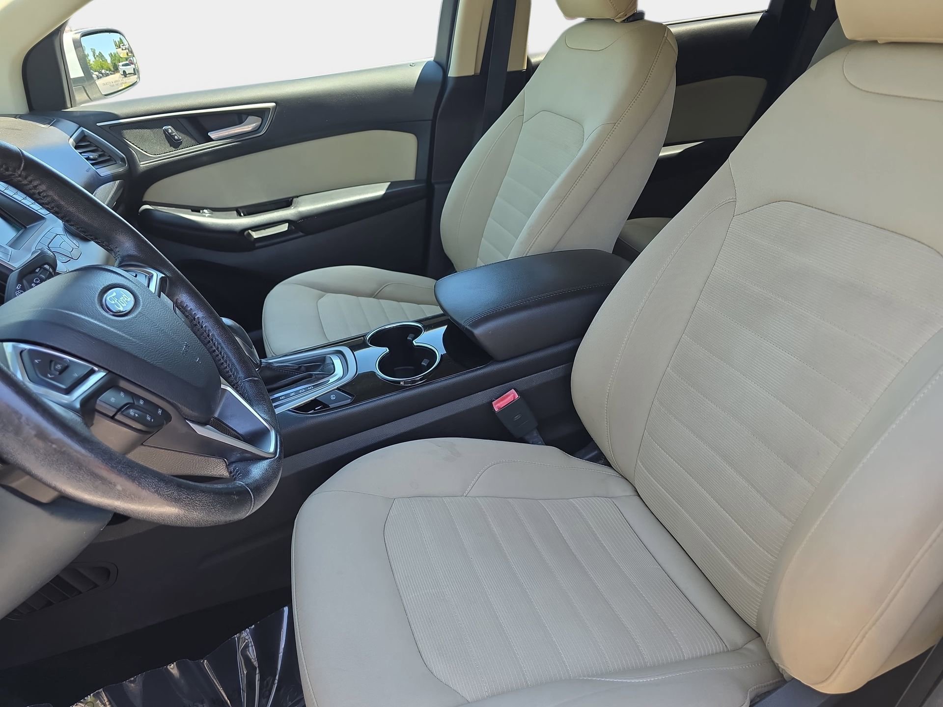 Used 2015 Ford Edge SEL FWD image 14