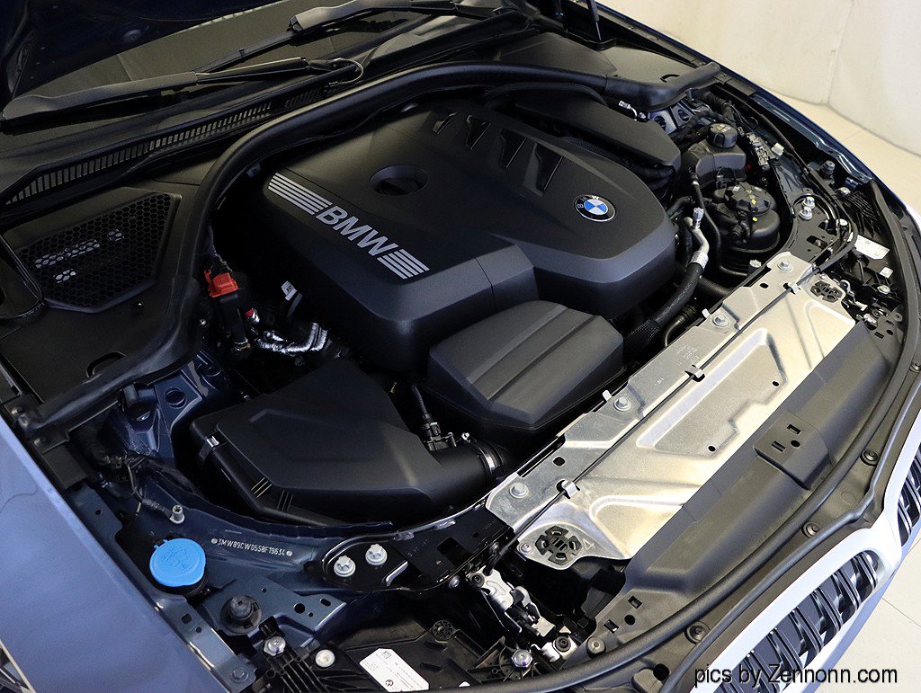 Certified 2025 BMW 330i xDrive Sedan image 37