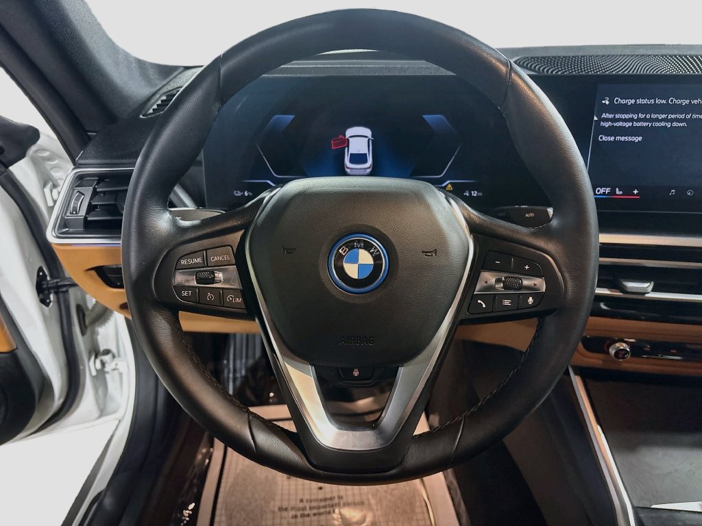 Used 2024 BMW i4 eDrive35 w/ Premium Package RWD image 33