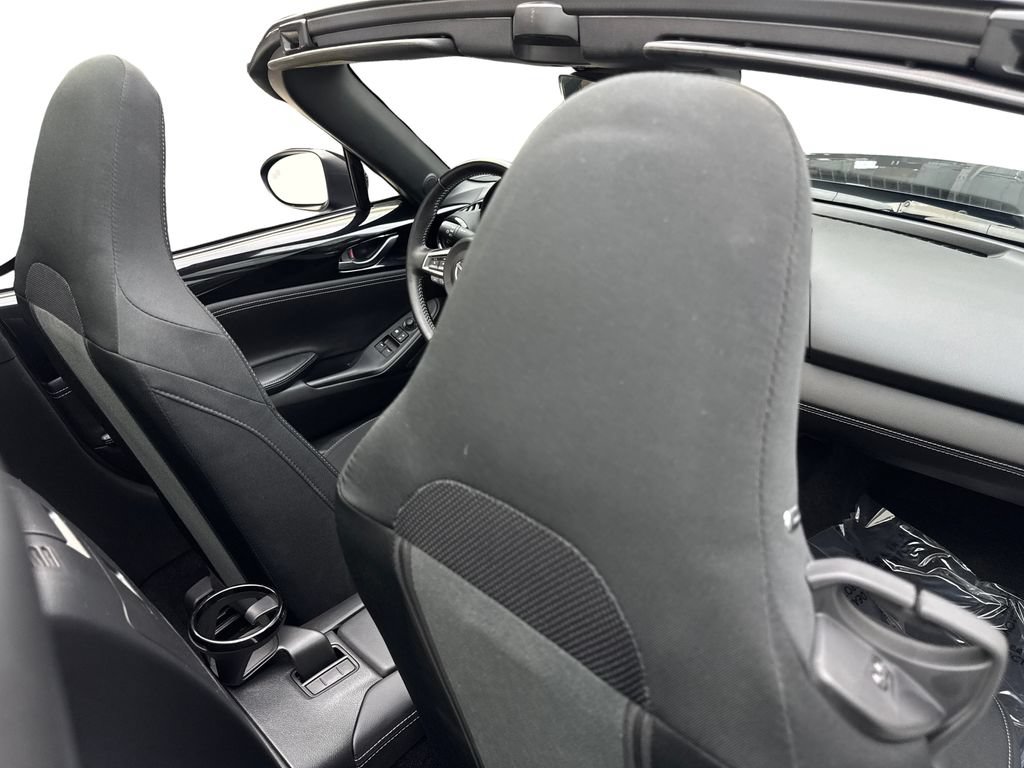 Used 2024 MAZDA MX-5 Miata Club RWD image 43