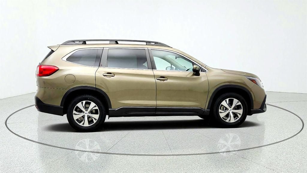 Used 2023 Subaru Ascent Premium w/ Convenience Package AWD/4WD image 4