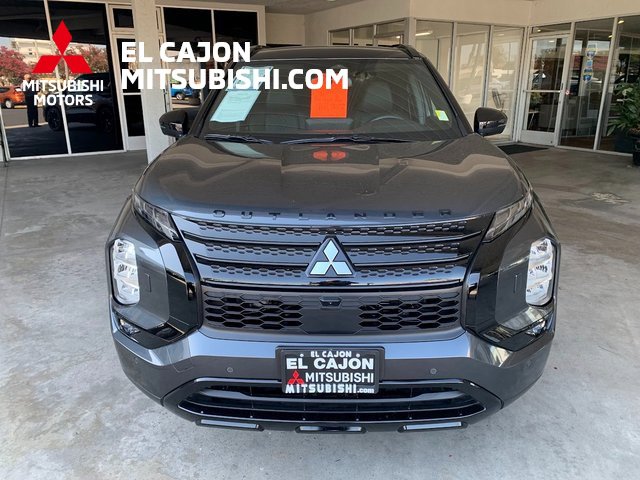 Used 2025 Mitsubishi Outlander SEL Black Edition image 10