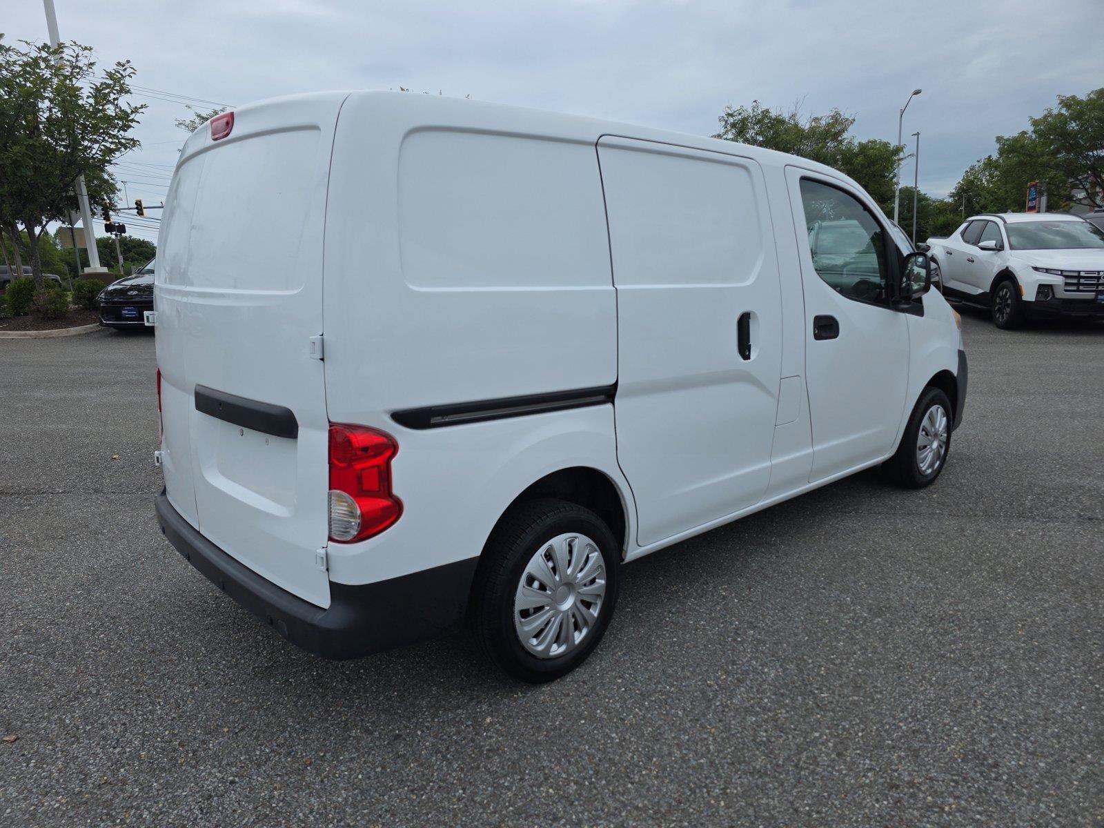 Used 2015 Nissan NV200 S FWD image 7