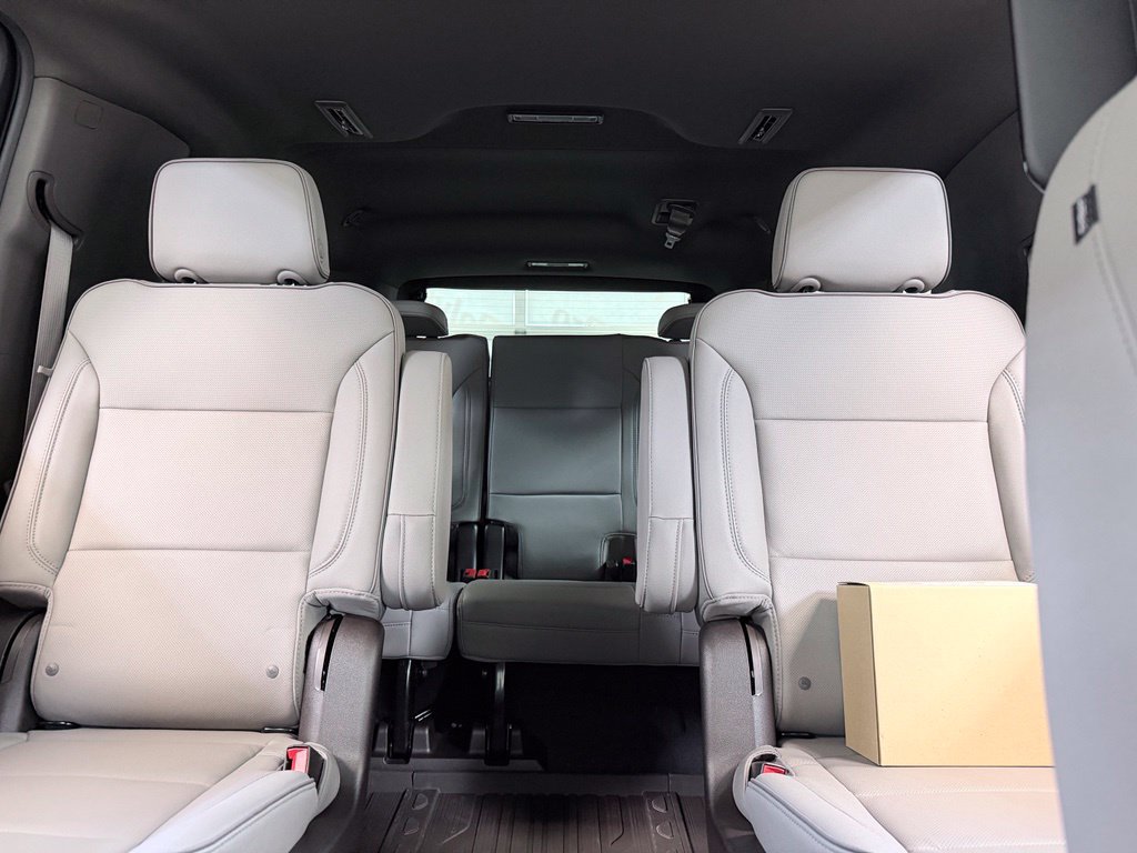 New 2026 GMC Yukon XL Elevation w/ Elevation Premium Package AWD/4WD image 17