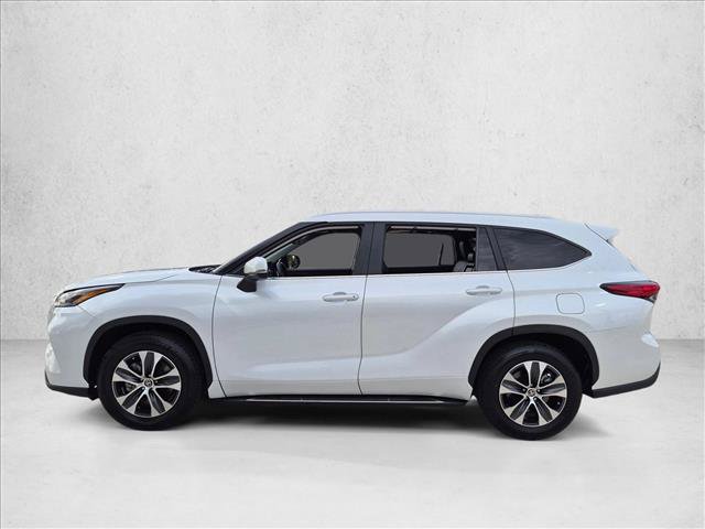 Used 2023 Toyota Highlander XLE FWD image 8