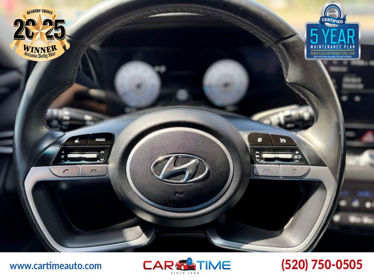 Used 2023 Hyundai Elantra SEL w/ Convenience Package FWD image 9