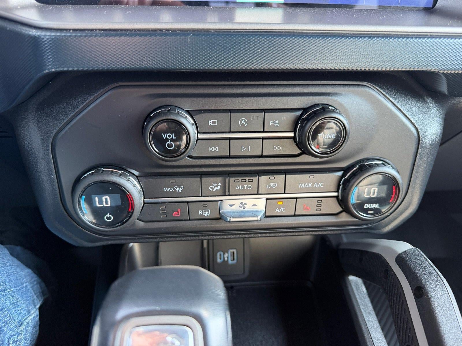 Used 2021 Ford Bronco Outer Banks AWD/4WD image 25