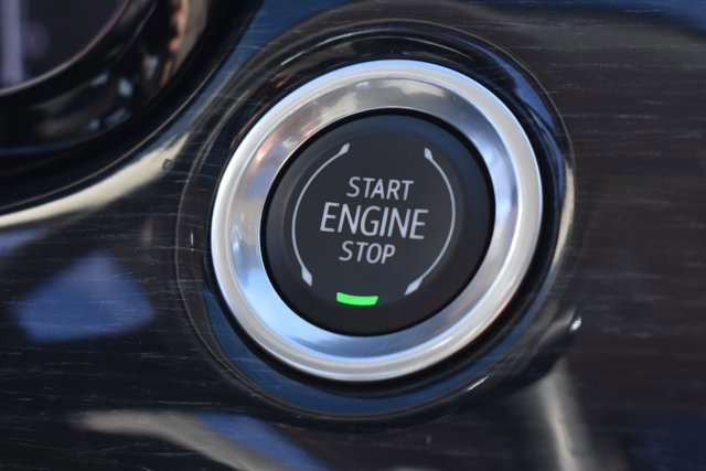 Used 2024 Cadillac XT6 Premium Luxury w/ Technology Package image 31