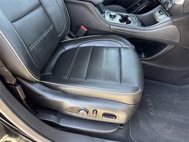 Certified 2023 GMC Acadia Denali w/ Black Diamond Edition image 20