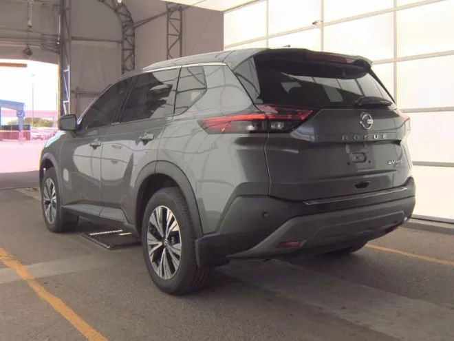 Used 2021 Nissan Rogue SV AWD/4WD image 2