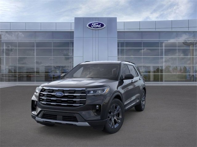 New 2025 Ford Explorer Active image 2