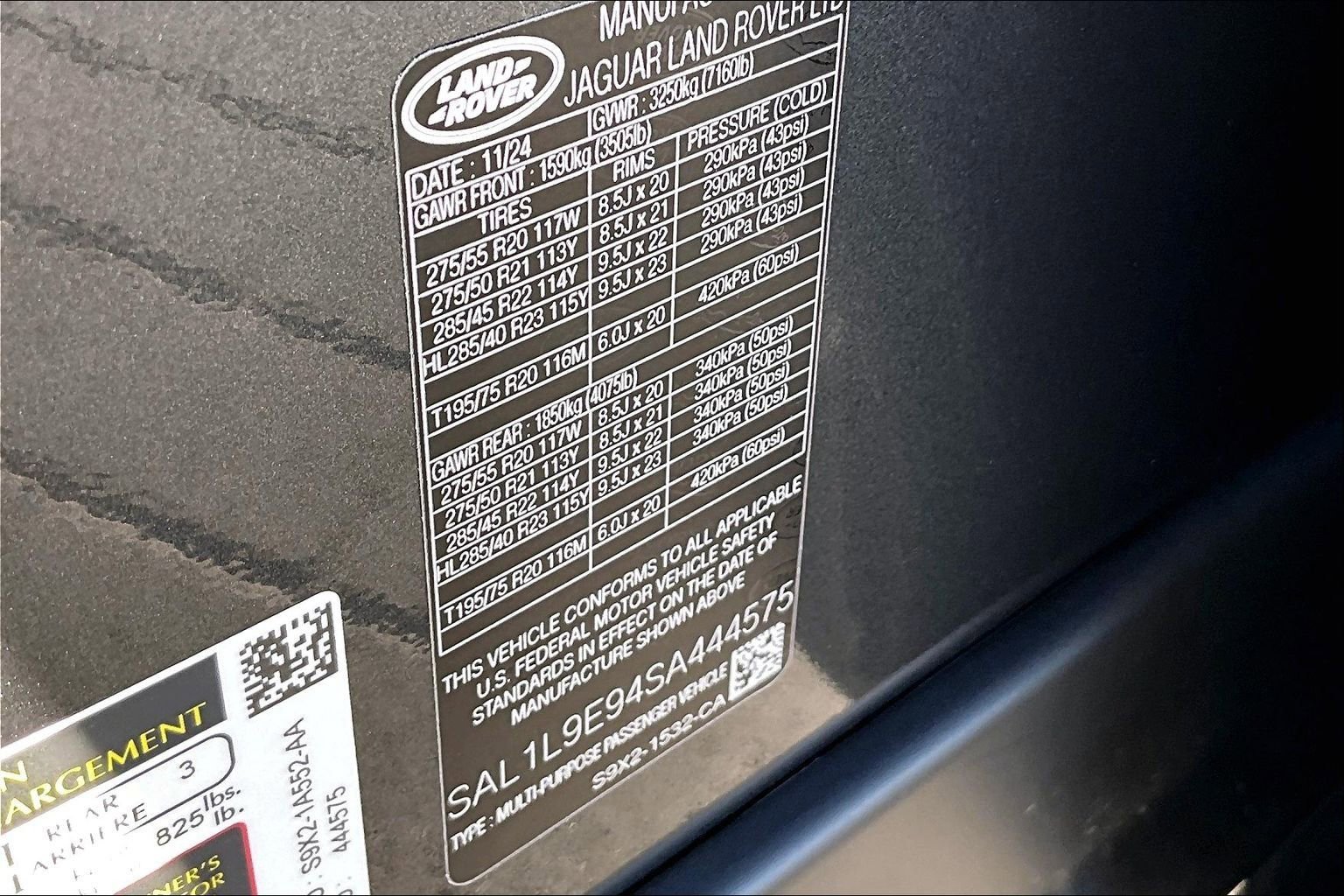 Used 2025 Land Rover Range Rover Sport Dynamic SE image 35