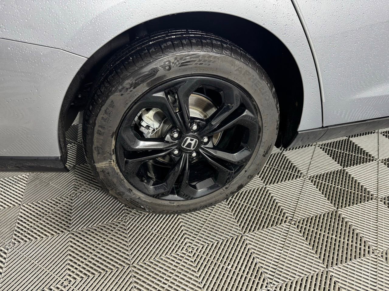 Used 2025 Honda Accord SE image 34