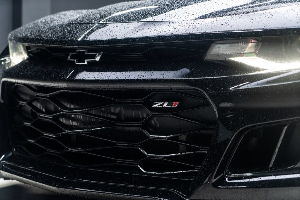 Used 2018 Chevrolet Camaro ZL1 RWD image 5