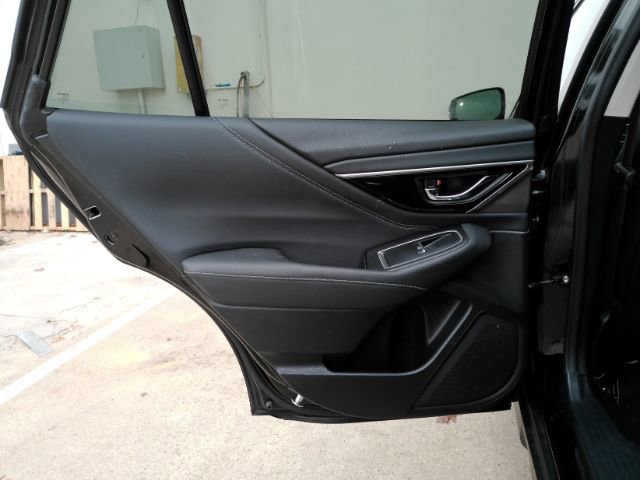 Used 2020 Subaru Outback Limited image 18