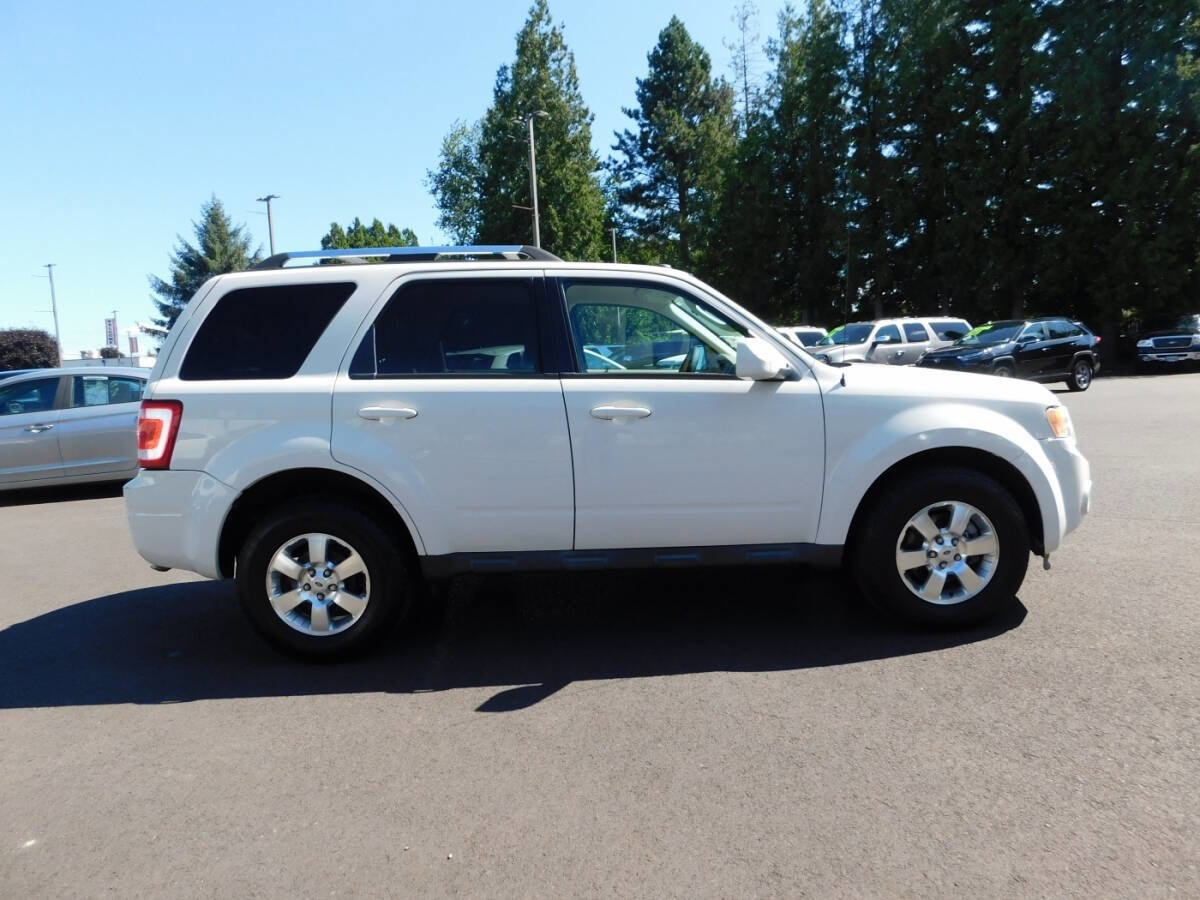 Used 2010 Ford Escape Limited image 17