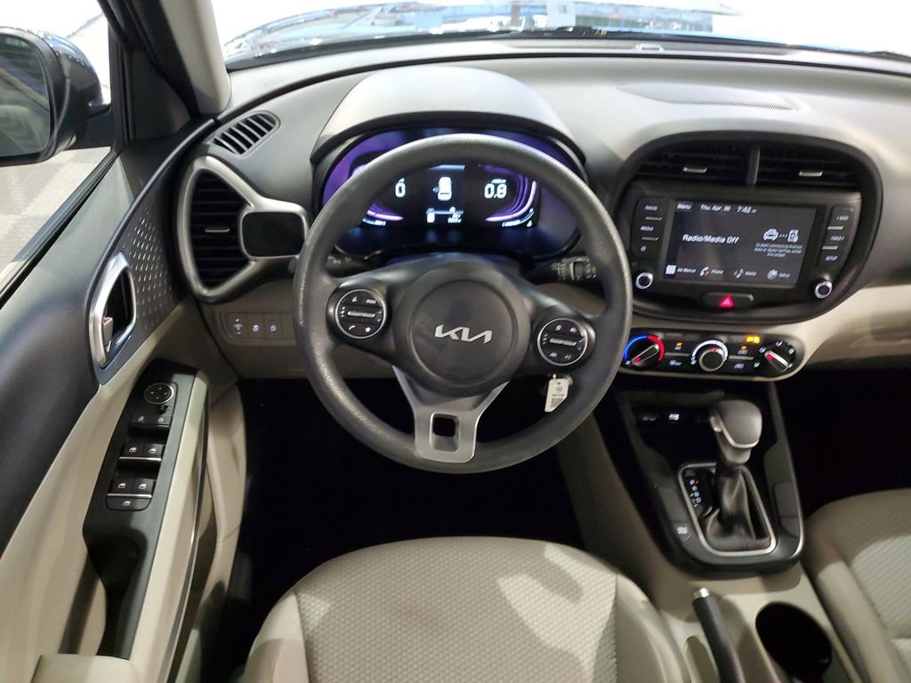 Certified 2025 Kia Soul LX FWD image 12