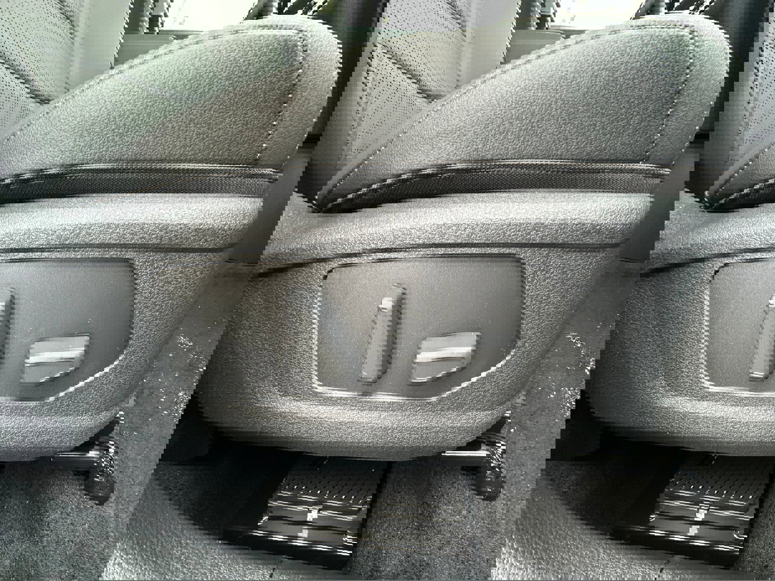 New 2026 Kia Sportage SX image 28