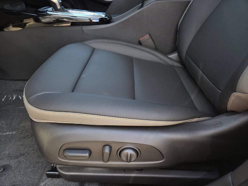 New 2026 Chevrolet Trax ACTIV w/ Driver Confidence Package FWD image 15
