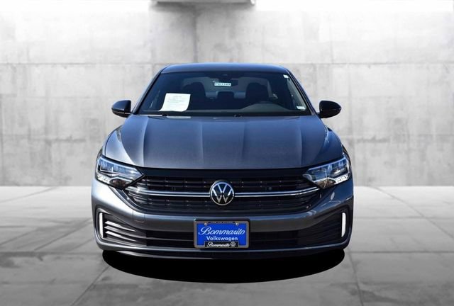 Certified 2024 Volkswagen Jetta Sport image 4