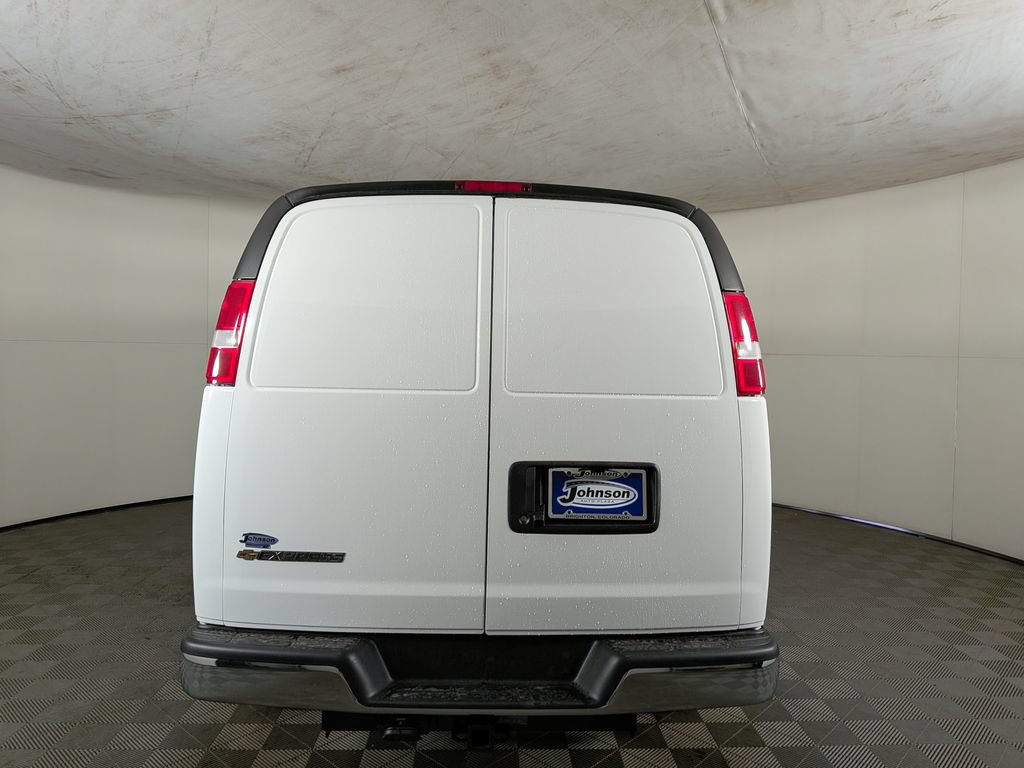 New 2026 Chevrolet Express 2500 w/ Driver Convenience Package RWD image 8