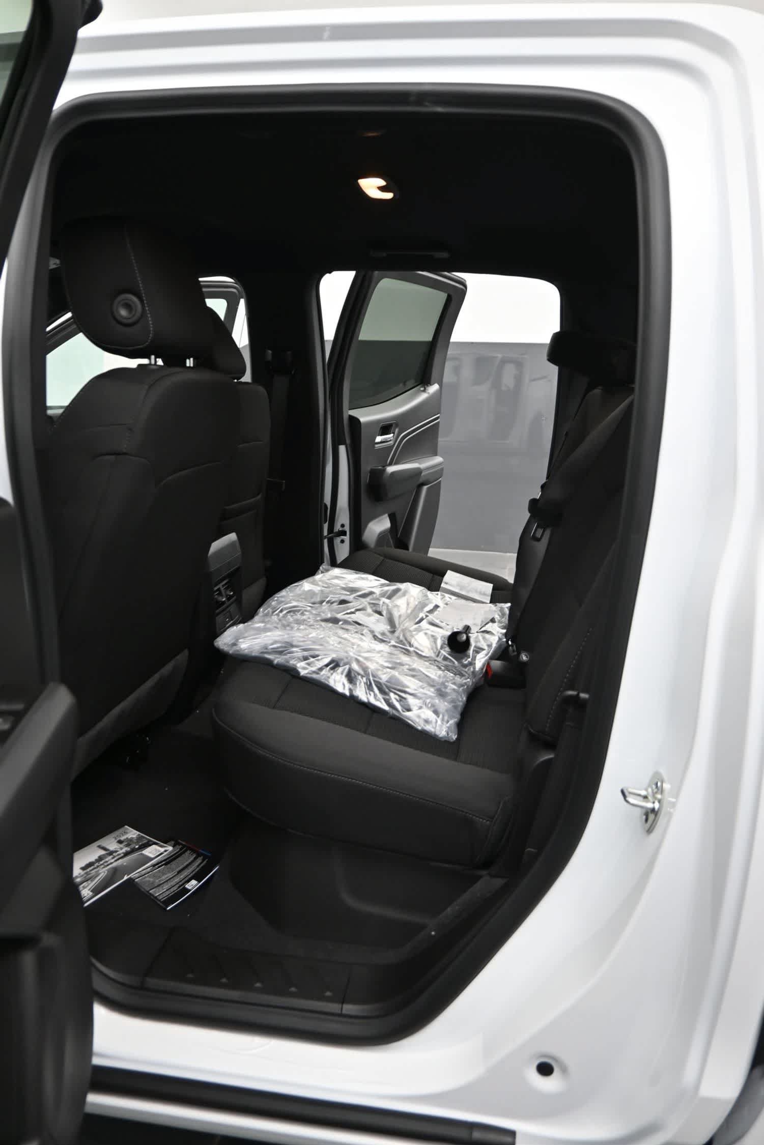 New 2026 GMC Canyon Elevation AWD/4WD image 16