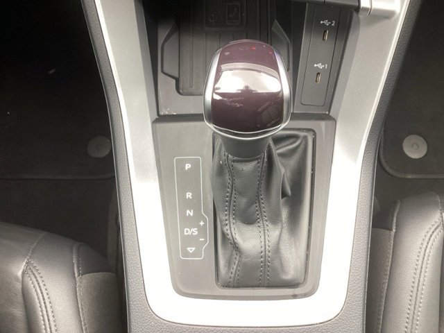 Used 2024 Audi Q3 2.0T Premium image 39