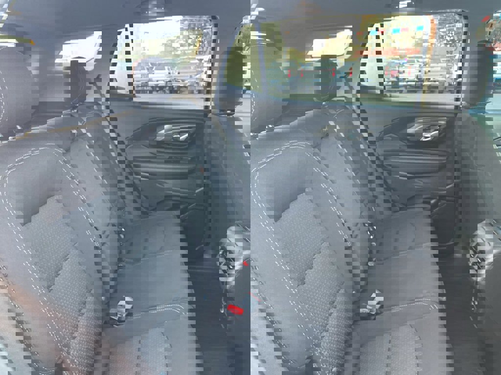 Used 2022 GMC Terrain SLE w/ Elevation Edition image 19